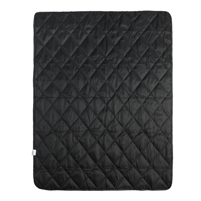 GN: D&D: Ampersand Logo AOP Black Waterproof Quilted Camping Blanket